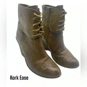 {Kork-Ease} Alyssa Wedge Leather Booties Size 6.5